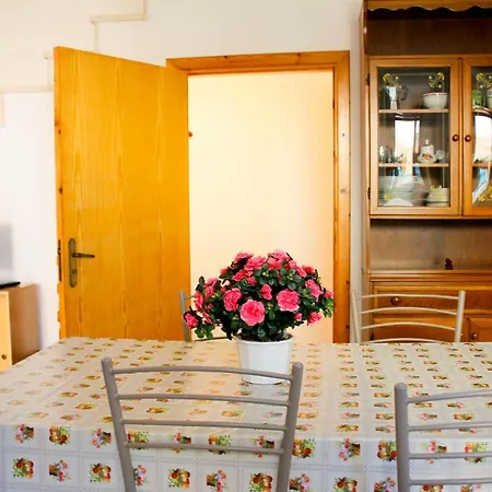 Holiday home Villetta Arcobaleno *